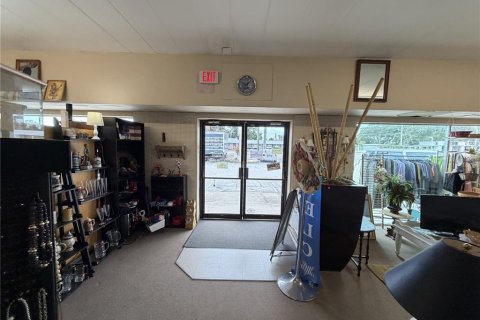 Propiedad comercial en venta en Seminole, Florida, 963.95 m2 № 2421720 - foto 8