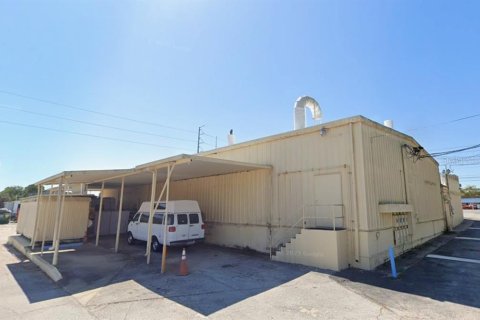 Propiedad comercial en venta en Seminole, Florida, 963.95 m2 № 2421720 - foto 6