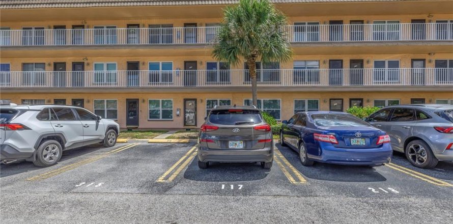 Condo à Kenneth City, Floride, 2 chambres  № 1299908