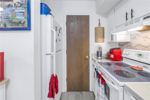 Copropriété à vendre à Kenneth City, Floride: 2 chambres, 106.84 m2 № 1299908 - photo 15