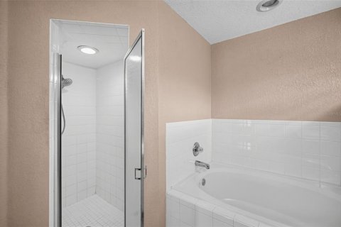 House in Lakeland, Florida 3 bedrooms, 172.71 sq.m. № 2348036 - photo 22