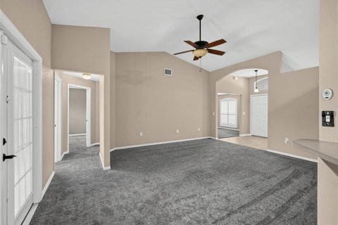 House in Lakeland, Florida 3 bedrooms, 172.71 sq.m. № 2348036 - photo 4