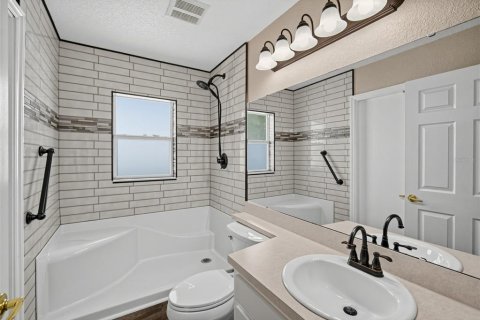 House in Lakeland, Florida 3 bedrooms, 172.71 sq.m. № 2348036 - photo 27