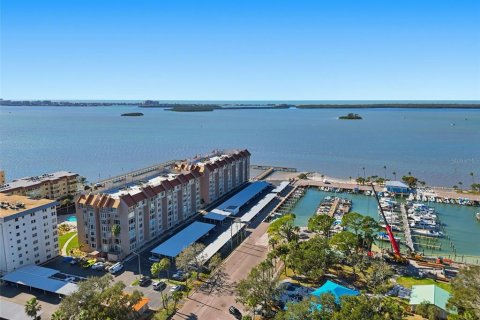 Condo à Dunedin, Floride, 2 chambres № 2203008