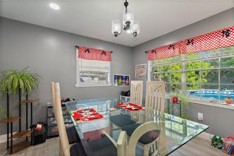 Villa ou maison à vendre à Winter Haven, Floride: 4 chambres, 155.33 m2 № 1518268 - photo 8