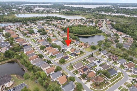 House in Orlando, Florida 4 bedrooms, 213.49 sq.m. № 1640247 - photo 6