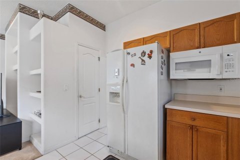House in Orlando, Florida 4 bedrooms, 213.49 sq.m. № 1640247 - photo 17