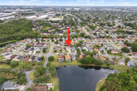 House in Orlando, Florida 4 bedrooms, 213.49 sq.m. № 1640247 - photo 5