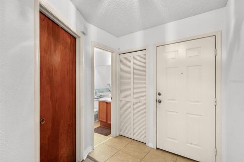 Touwnhouse à vendre à Clearwater, Floride: 3 chambres, 144.09 m2 № 2330278 - photo 6