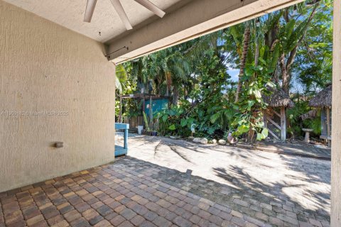 Villa ou maison à vendre à Homestead, Floride: 4 chambres, 181.07 m2 № 1954289 - photo 27