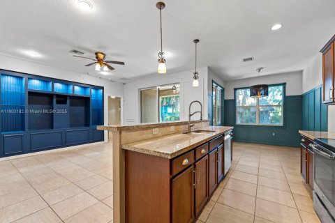 Villa ou maison à vendre à Homestead, Floride: 4 chambres, 181.07 m2 № 1954289 - photo 14