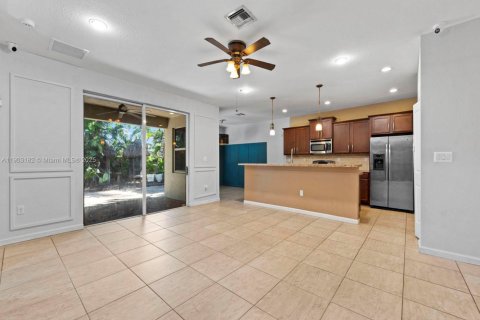 Villa ou maison à vendre à Homestead, Floride: 4 chambres, 181.07 m2 № 1954289 - photo 5