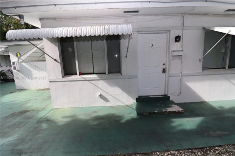 Снять в аренду квартиру в Холливуд, Флорида 1 спальня, 69.68м2, № 1989371 - фото 19