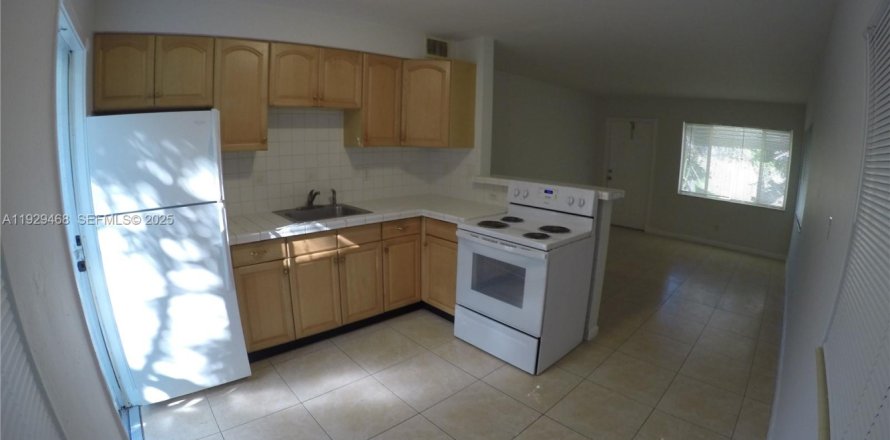 Квартира в Холливуд, Флорида 1 спальня, 69.68м2 № 1989371