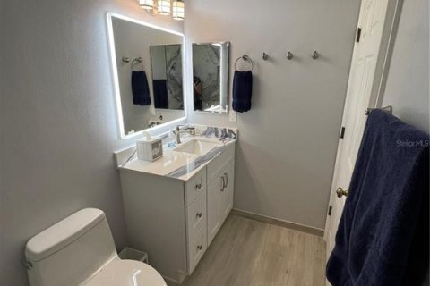 House in Bradenton, Florida 3 bedrooms, 163.69 sq.m. № 1911563 - photo 29