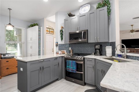 House in Bradenton, Florida 3 bedrooms, 163.69 sq.m. № 1911563 - photo 14