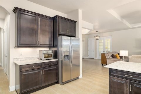 House in Venice, Florida 3 bedrooms, 302.21 sq.m. № 2150905 - photo 17