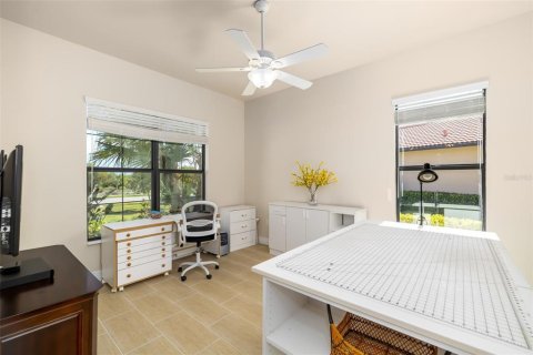 House in Venice, Florida 3 bedrooms, 302.21 sq.m. № 2150905 - photo 30