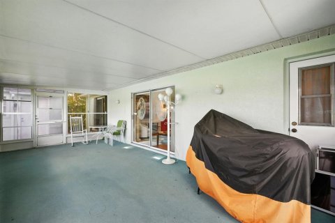 House in Daytona Beach, Florida 3 bedrooms, 180.97 sq.m. № 1899981 - photo 20