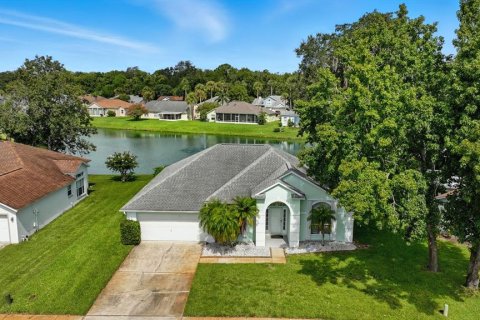 House in Daytona Beach, Florida 3 bedrooms, 180.97 sq.m. № 1899981 - photo 1
