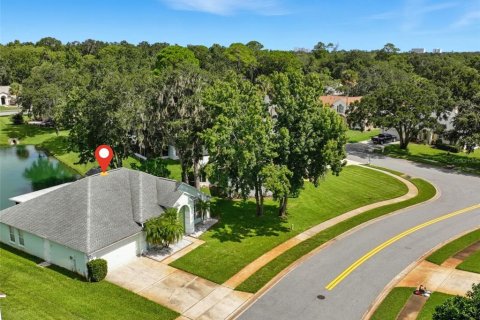 House in Daytona Beach, Florida 3 bedrooms, 180.97 sq.m. № 1899981 - photo 28