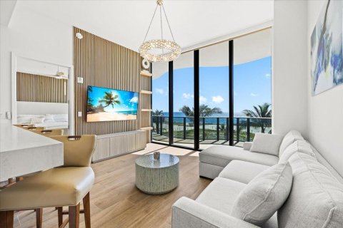 Condominio en venta en Pompano Beach, Florida, 1 dormitorio, 100.15 m2 № 2244502 - foto 17