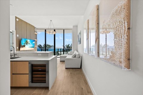 Condominio en venta en Pompano Beach, Florida, 1 dormitorio, 100.15 m2 № 2244502 - foto 10