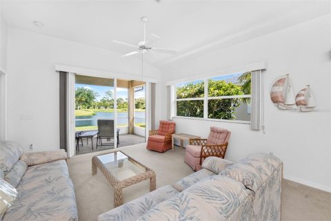 Купить виллу или дом в Энглвуд, Флорида 10 комнат, 128.67м2, № 2312412 - фото 7