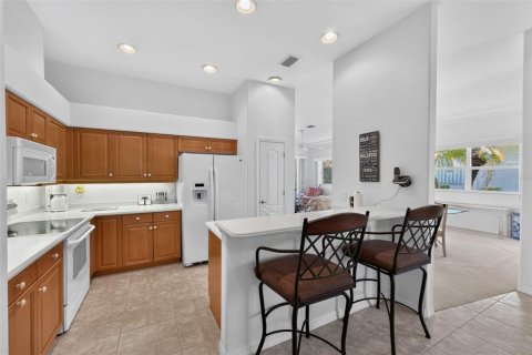 Купить виллу или дом в Энглвуд, Флорида 10 комнат, 128.67м2, № 2312412 - фото 23