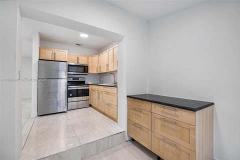 Купить виллу или дом в Майами, Флорида 3 спальни, 151.43м2, № 2052115 - фото 8