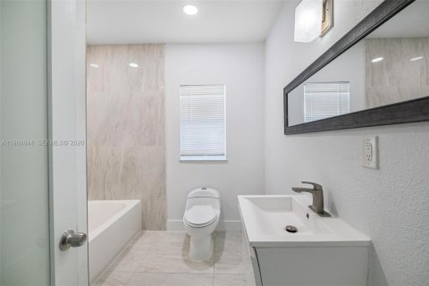 Купить виллу или дом в Майами, Флорида 3 спальни, 151.43м2, № 2052115 - фото 16