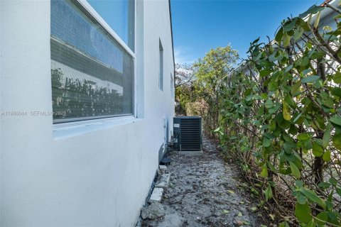 Купить виллу или дом в Майами, Флорида 3 спальни, 151.43м2, № 2052115 - фото 27