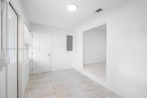 Купить виллу или дом в Майами, Флорида 3 спальни, 151.43м2, № 2052115 - фото 5