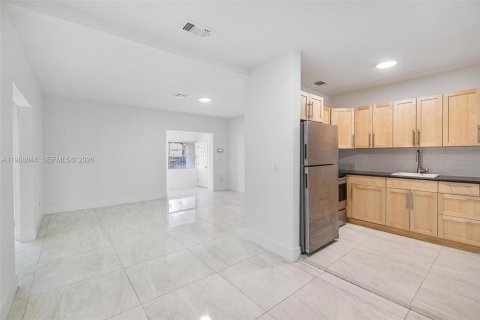 Купить виллу или дом в Майами, Флорида 3 спальни, 151.43м2, № 2052115 - фото 10