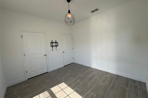 House in Poinciana, Florida 2 bedrooms, 98.1 sq.m. № 2277221 - photo 11