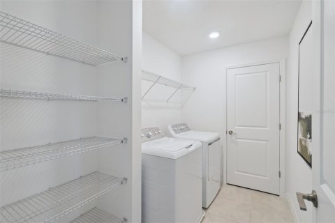 Villa ou maison à louer à Haines City, Floride: 4 chambres, 263.84 m2 № 2214513 - photo 28