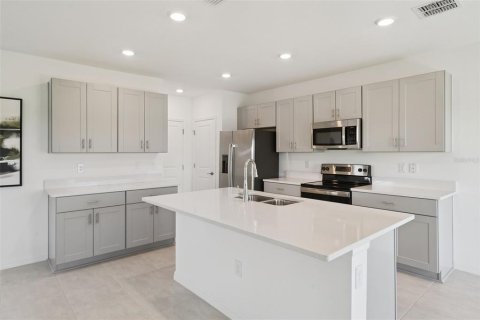 Villa ou maison à louer à Haines City, Floride: 4 chambres, 263.84 m2 № 2214513 - photo 11
