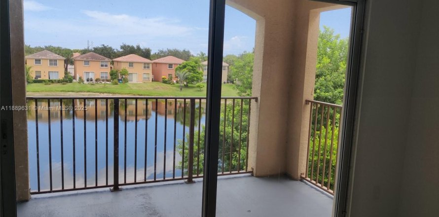 Appartement à West Palm Beach, Floride 3 chambres, 120.77 m2 № 1939169