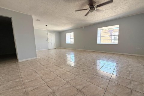 Condo in Tampa, Florida, 3 bedrooms № 2094605 - photo 20