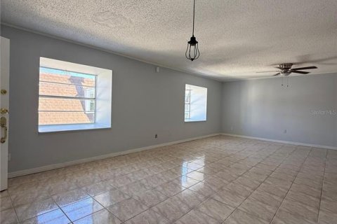 Condo in Tampa, Florida, 3 bedrooms № 2094605 - photo 19