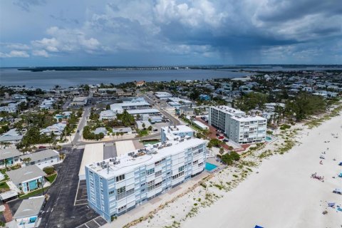 Condo in Holmes Beach, Florida, 3 bedrooms  № 1851374 - photo 27