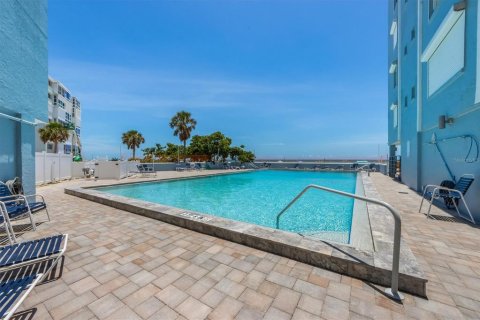 Condo in Holmes Beach, Florida, 3 bedrooms  № 1851374 - photo 26