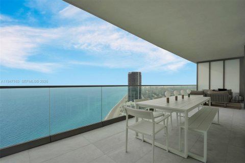 Condo in Sunny Isles Beach, Florida, 4 bedrooms  № 2088996 - photo 3