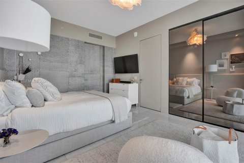 Condo in Sunny Isles Beach, Florida, 4 bedrooms  № 2088996 - photo 23