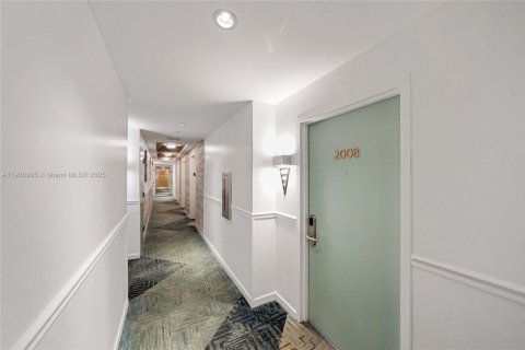 Купить кондоминиум в Санни-Айлс-Бич, Флорида 1 спальня, 59.83м2, № 1957227 - фото 12