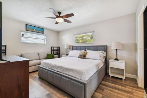 Villa ou maison à louer à Saint Petersburg, Floride: 2 chambres, 108.32 m2 № 1298334 - photo 22