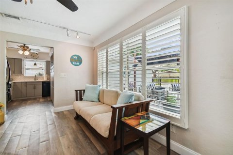 Villa ou maison à louer à Saint Petersburg, Floride: 2 chambres, 108.32 m2 № 1298334 - photo 13