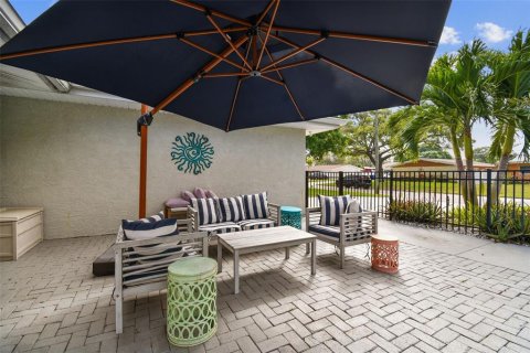 Villa ou maison à louer à Saint Petersburg, Floride: 2 chambres, 108.32 m2 № 1298334 - photo 4