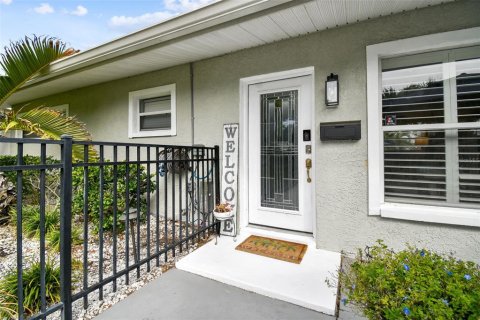 Casa en alquiler en Saint Petersburg, Florida, 2 dormitorios, 108.32 m2 № 1298334 - foto 6
