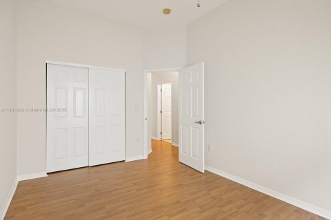 Villa ou maison à louer à Pembroke Pines, Floride: 4 chambres, 192.87 m2 № 1823514 - photo 28